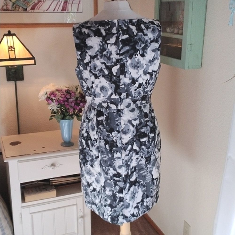 Halogen Dress  - Picture 6 of 11